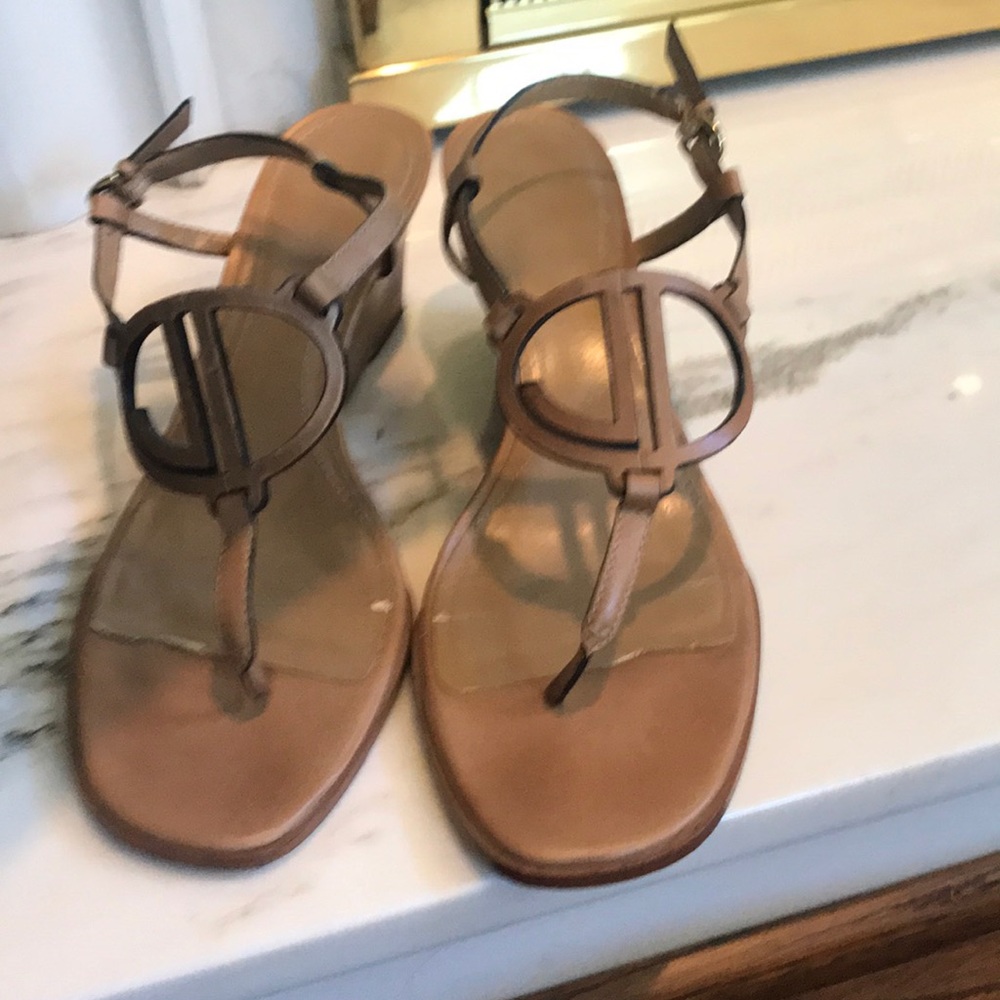 Joan & David Leather Sandals, Size 10 Tan.